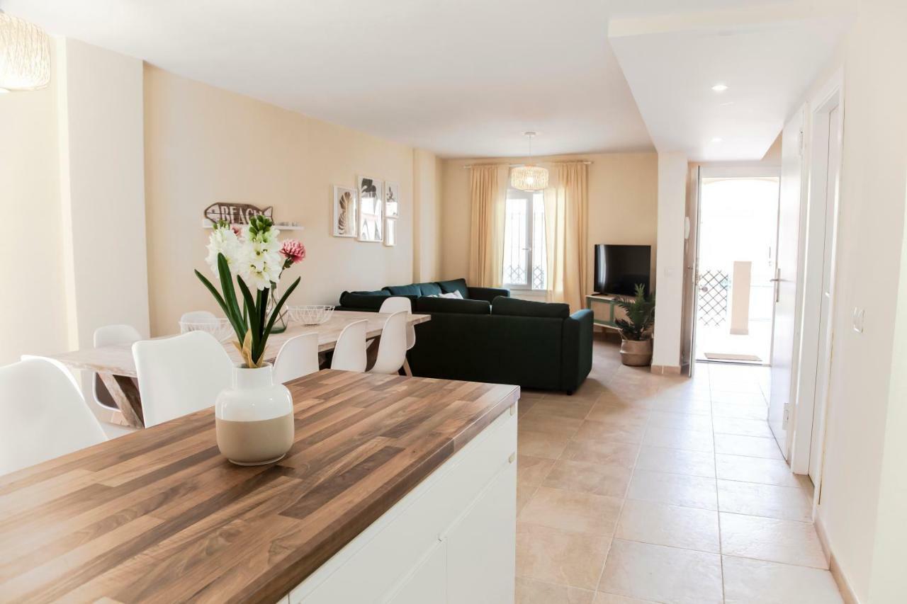 Akutuna - Casa Familiar Con Piscina , Garaje & Pista De Padel Zahara de los Atunes Ngoại thất bức ảnh